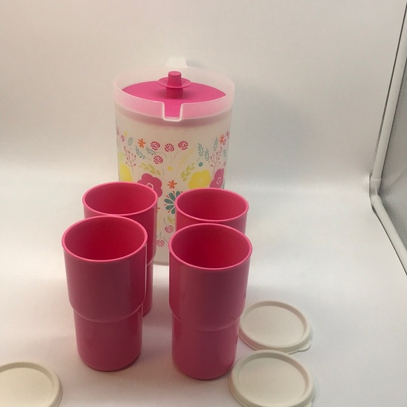 Tupperware Set Pitcher 2 Liter & Tumbler (4) - Picture 12 of 16